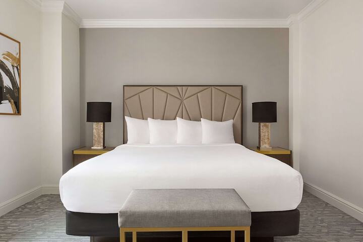 Room 74 of 115