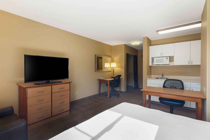 Room 26 of 34