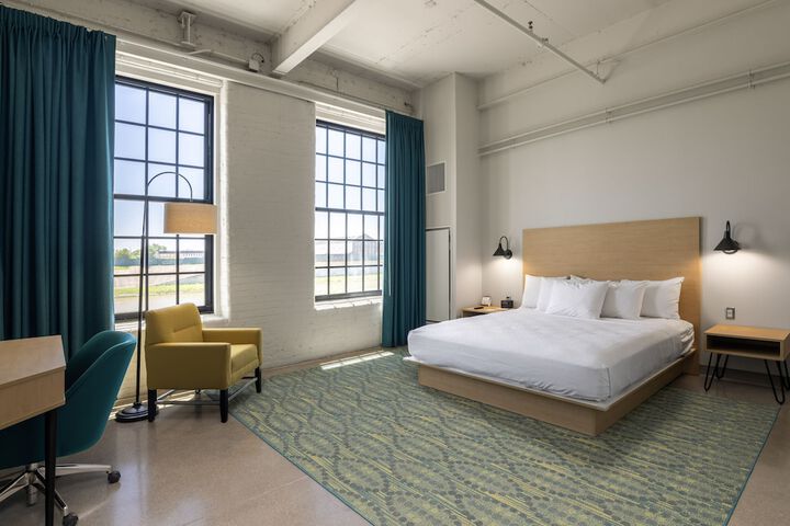 Room 27 of 50