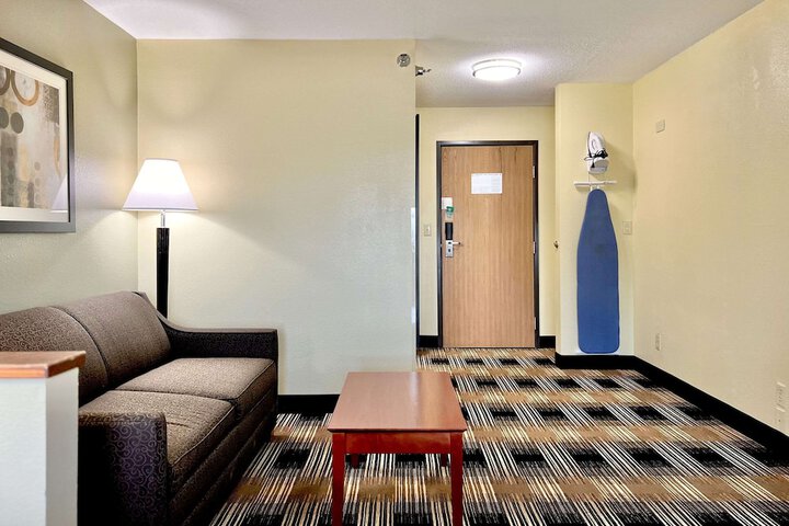 Room 69 of 72