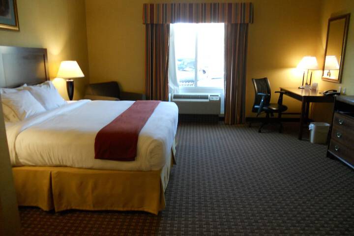 Room 11 of 49