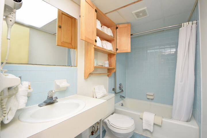 Room 44 of 138