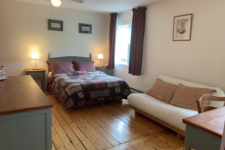 Room 12 of 27