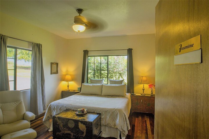 Room 22 of 61