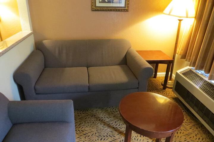 Room 22 of 34