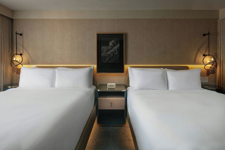 Room 30 of 100
