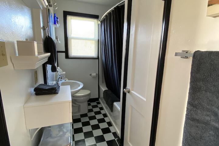 Room 44 of 52