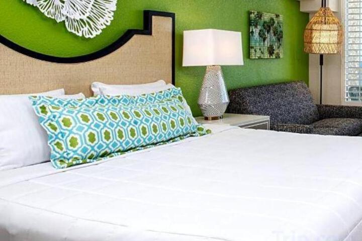 Bellwether Beach Resort