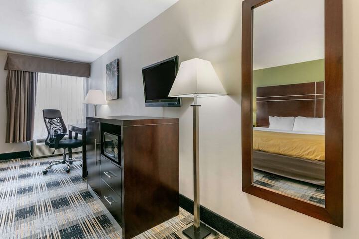 Room 12 of 29