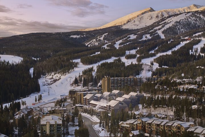 Hotel Alpenrock Breckenridge Curio Collection by Hilton