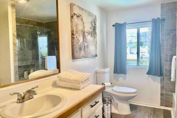 Glendora Pool Home Retreat