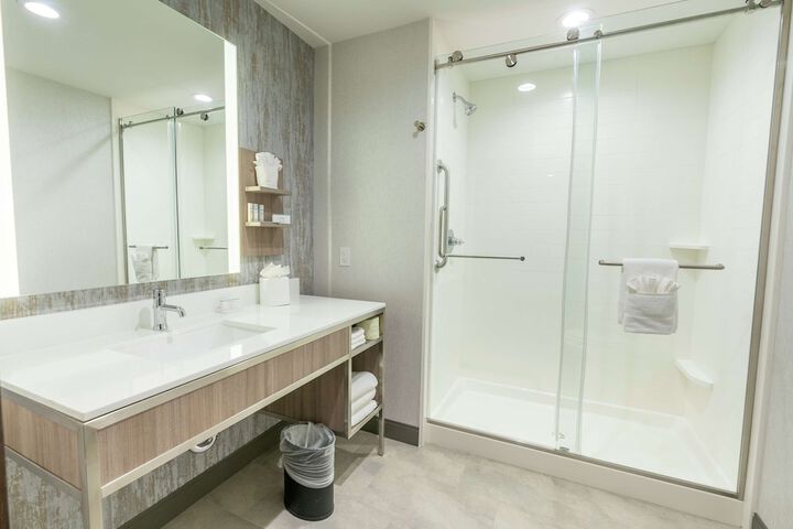 Hilton Garden Inn Wichita Downtown
