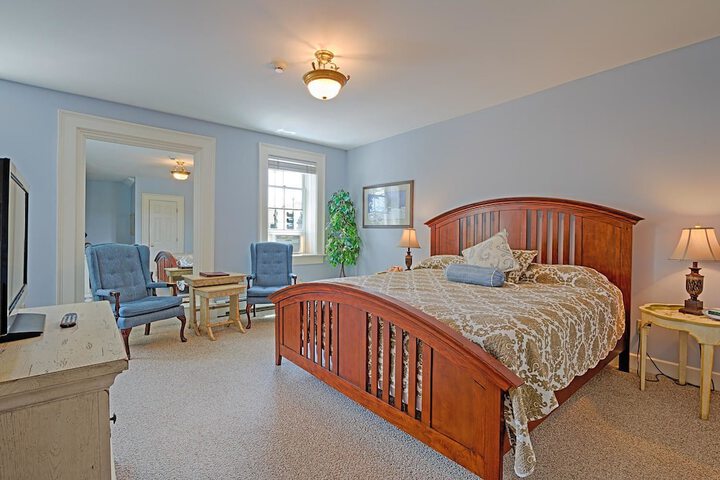 Room 15 of 34