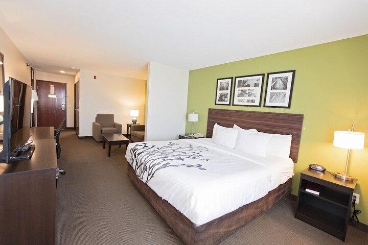 Sleep Inn & Suites Pleasant Hill - Des Moines
