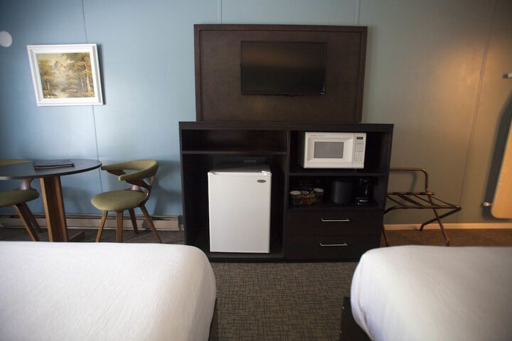 Room 73 of 170