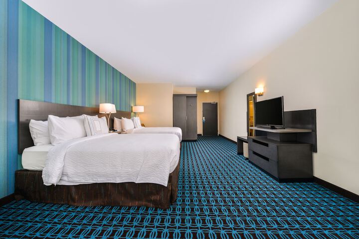 Room 28 of 39