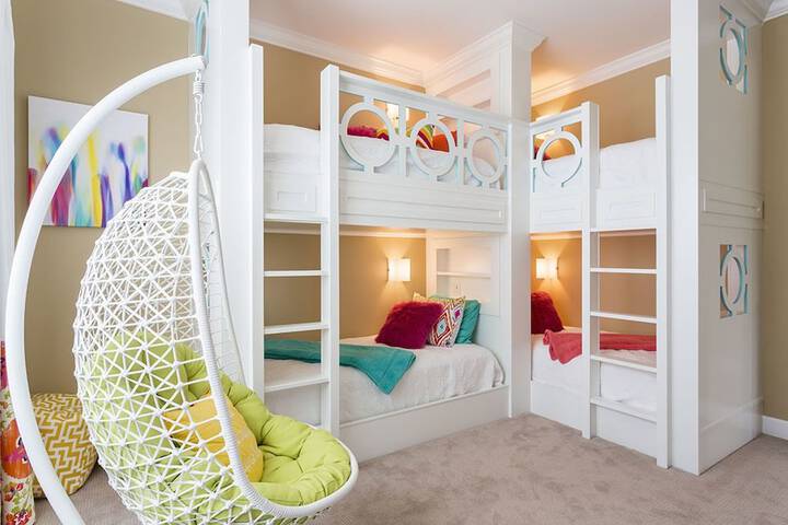Room 25 of 52
