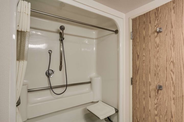 Room 13 of 49