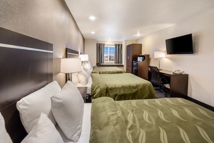 Room 35 of 40