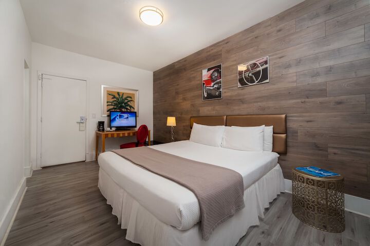 Room 25 of 71