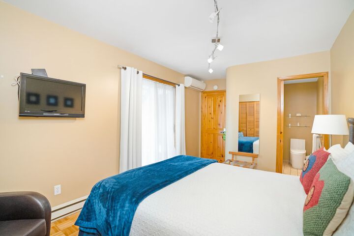 Room 26 of 37