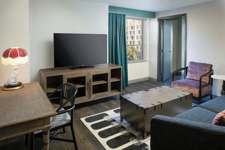 Room 26 of 41