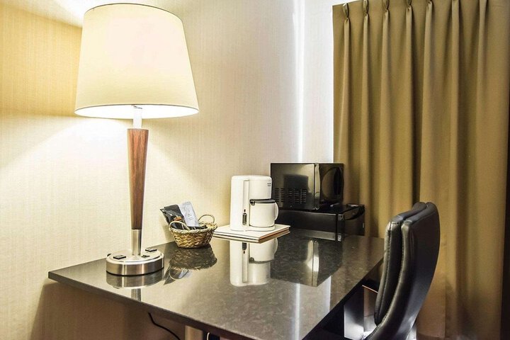 Room 7 of 25
