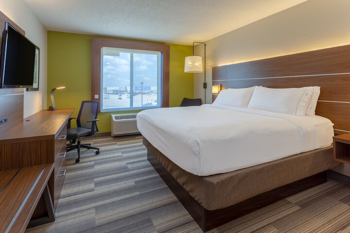 Holiday Inn Express & Suites Vandalia by IHG