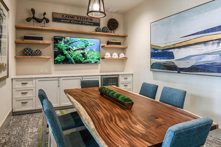 Landing Furnished Apartments near Lake Apopka