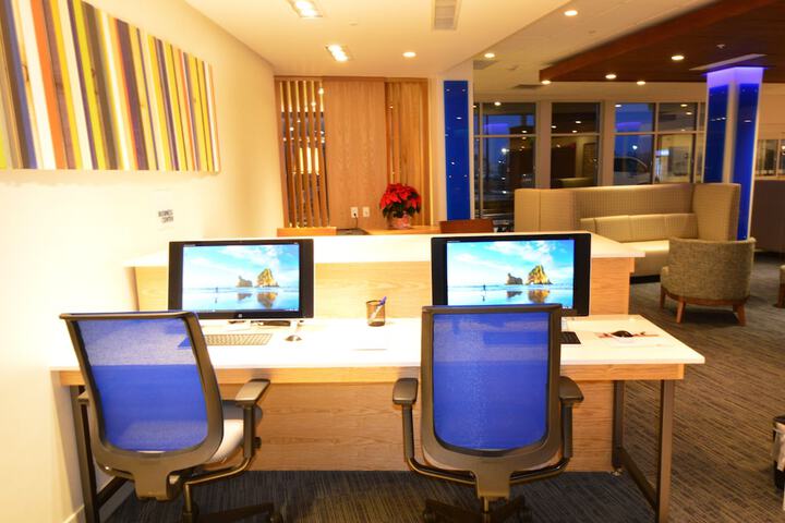 Holiday Inn Express & Suites Toledo West by IHG