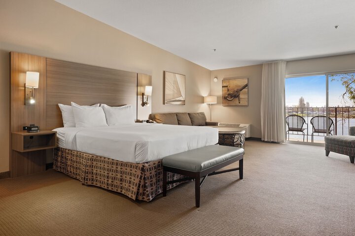 Room 18 of 40