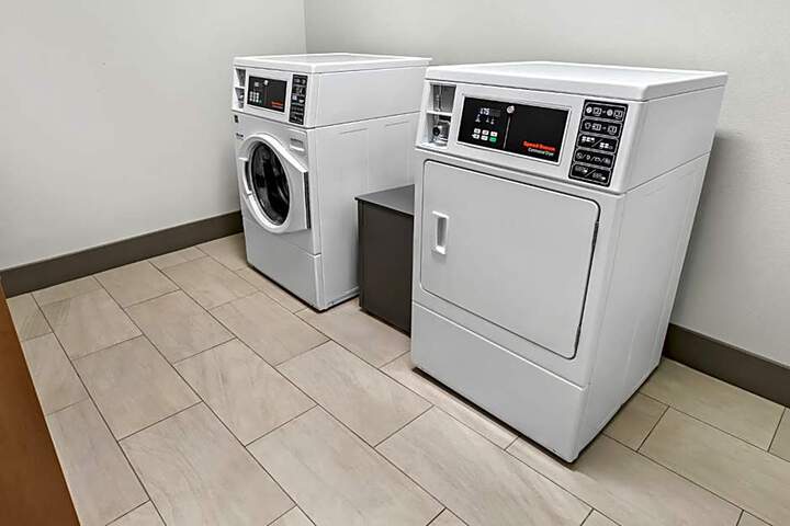 Holiday Inn Express & Suites Tumwater Olympia by IHG