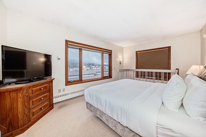 Room 21 of 116