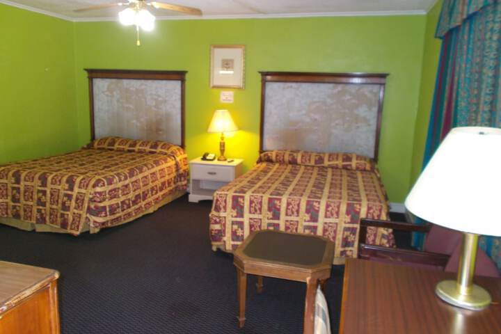 Room 16 of 50