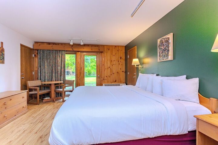Holiday Acres Resort