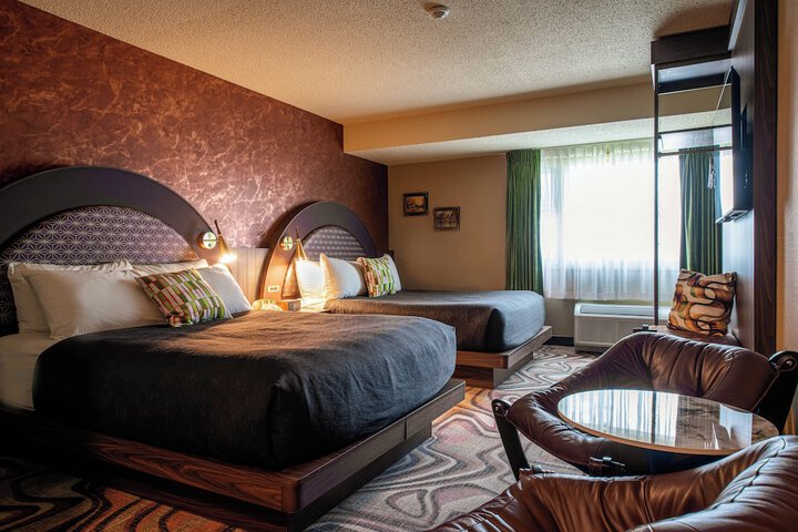 Room 104 of 157