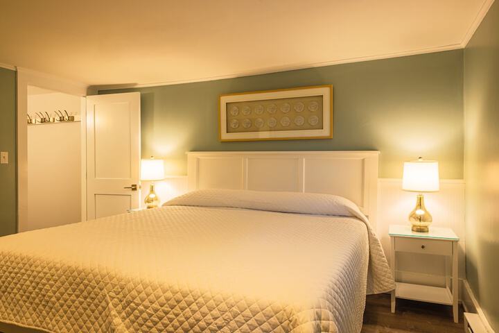 Eagle House Motel