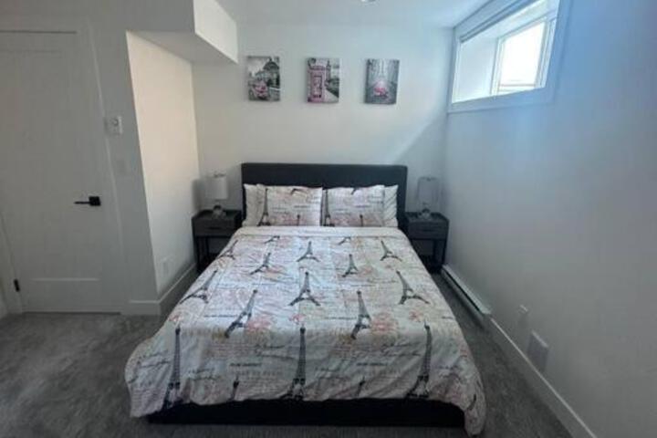 The Royal Bay Escape: Cozy 2 bedrooms garden suite