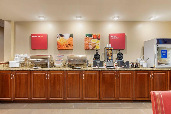 Comfort Suites Grand Rapids North