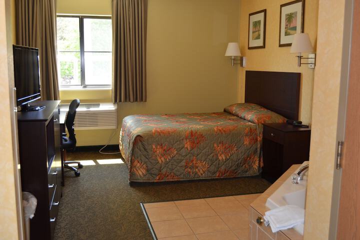 Room 20 of 34