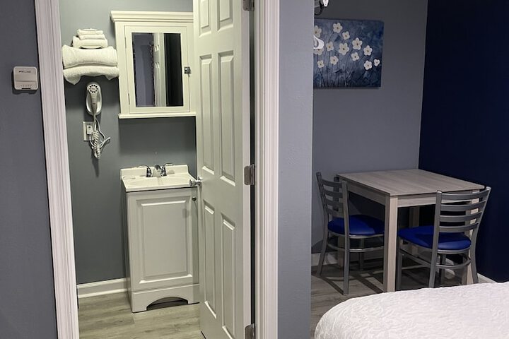 Room 20 of 34