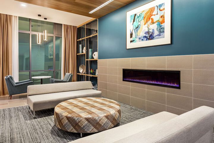Hampton Inn & Suites San Mateo-San Francisco Airport