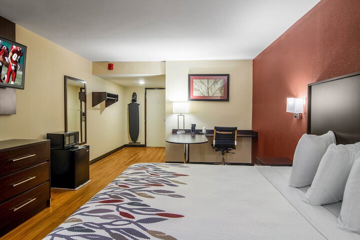 Room 33 of 34