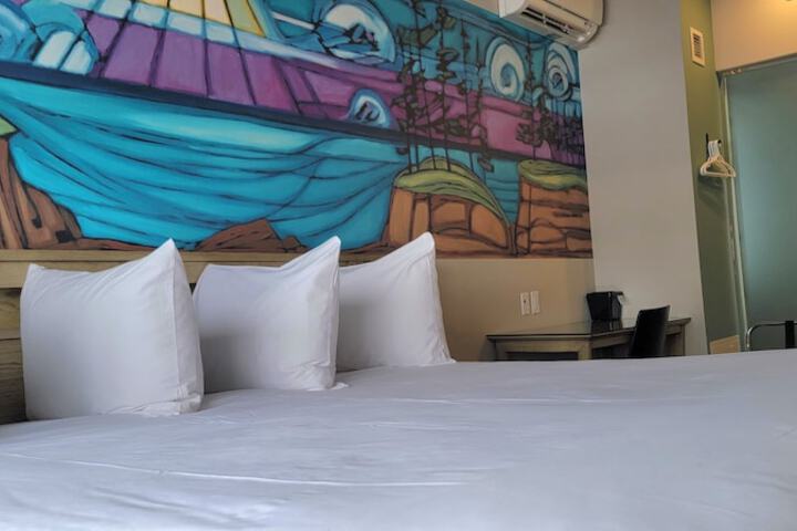 Room 8 of 15