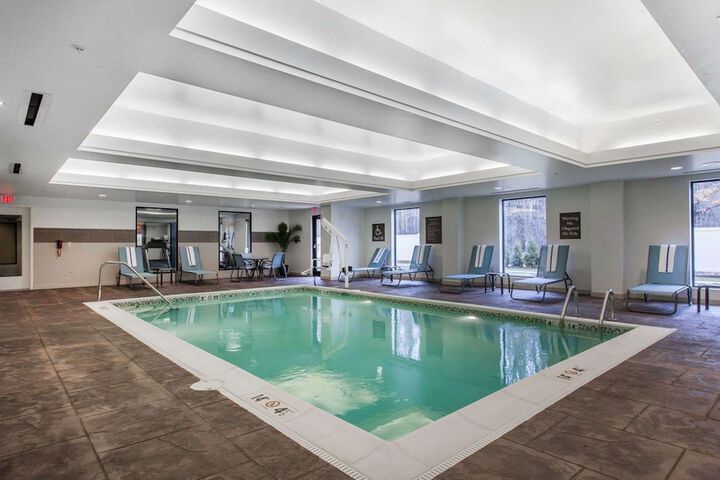 Comfort Suites Youngstown North