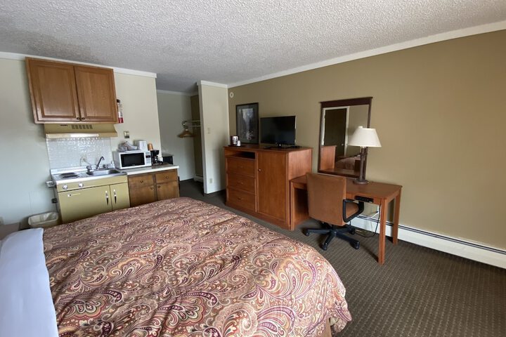 Room 35 of 68