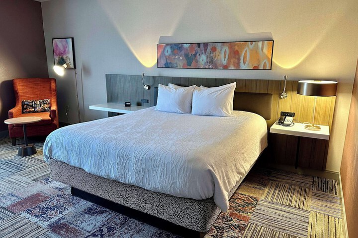 Room 20 of 65