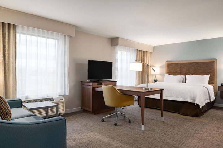 Room 7 of 27