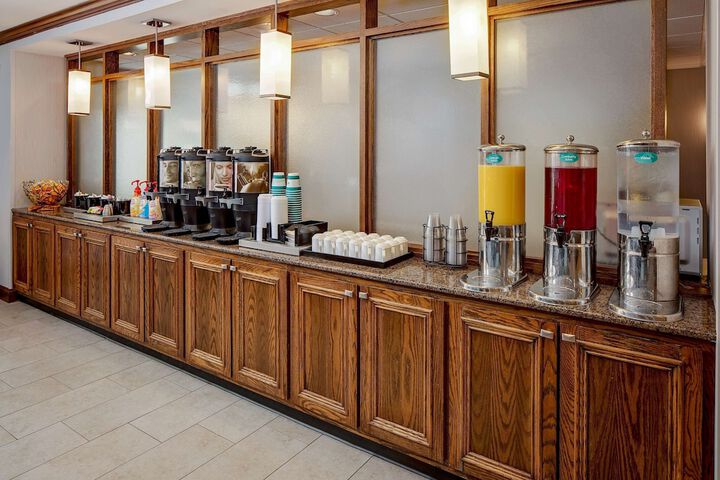 Breakfast/Coffee Service 37 of 45