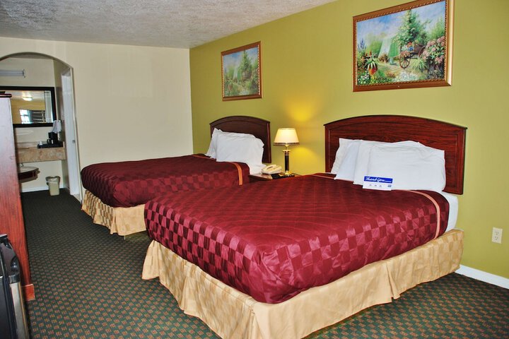 Room 18 of 23